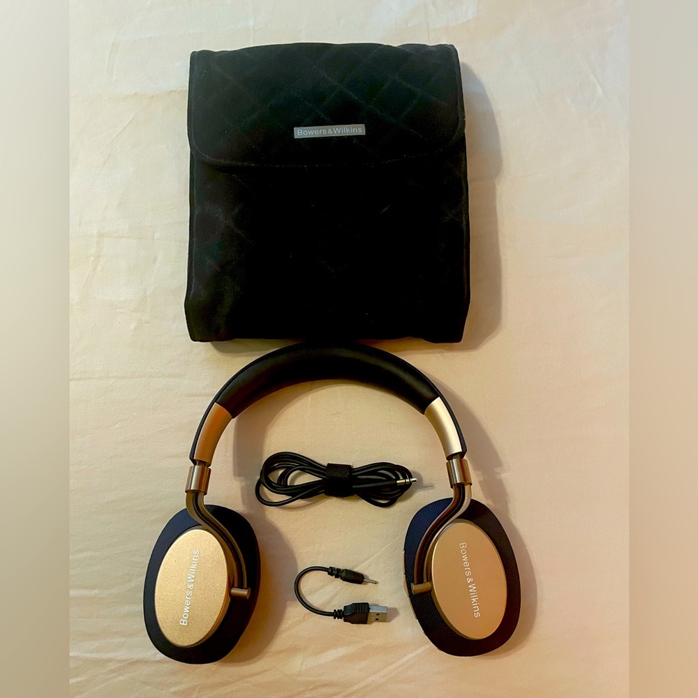 Bowers & Wilkins Noise Cancelling Wireless Headphones